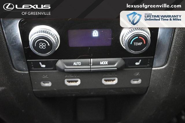 Used 2022 GMC Yukon SLT w/ SLT Premium Package AWD/4WD image 28