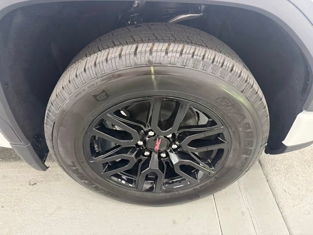 New 2026 GMC Sierra 1500 Pro w/ Graphite Edition AWD/4WD image 4