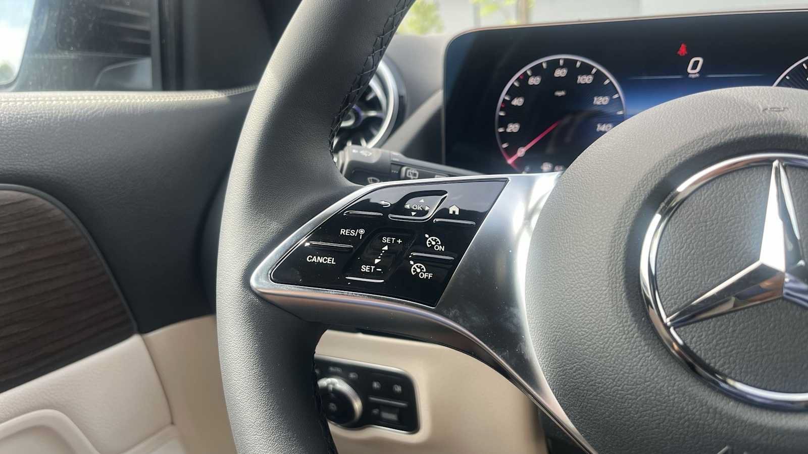 New 2026 Mercedes-Benz GLA 250 4MATIC image 37