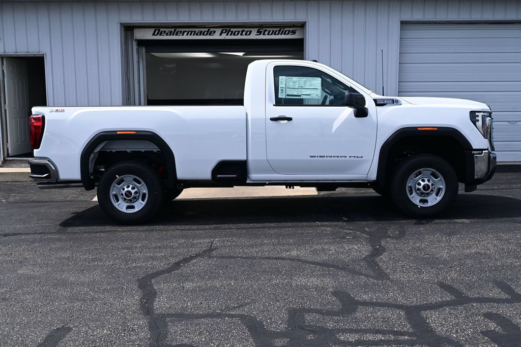 New 2026 GMC Sierra 2500 Pro AWD/4WD image 3