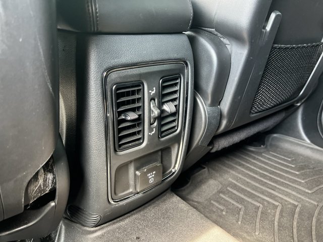 Used 2020 Jeep Grand Cherokee Altitude AWD/4WD image 22