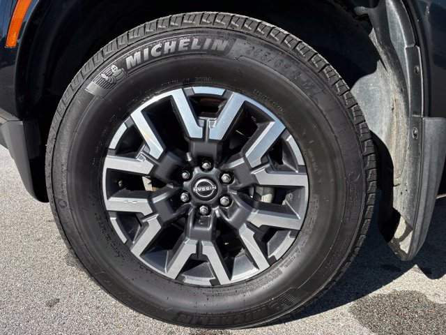 Used 2022 Nissan Frontier SV AWD/4WD image 10