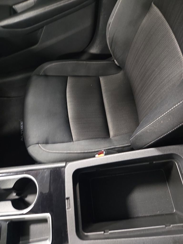 Used 2024 Nissan Altima 2.5 SV image 21