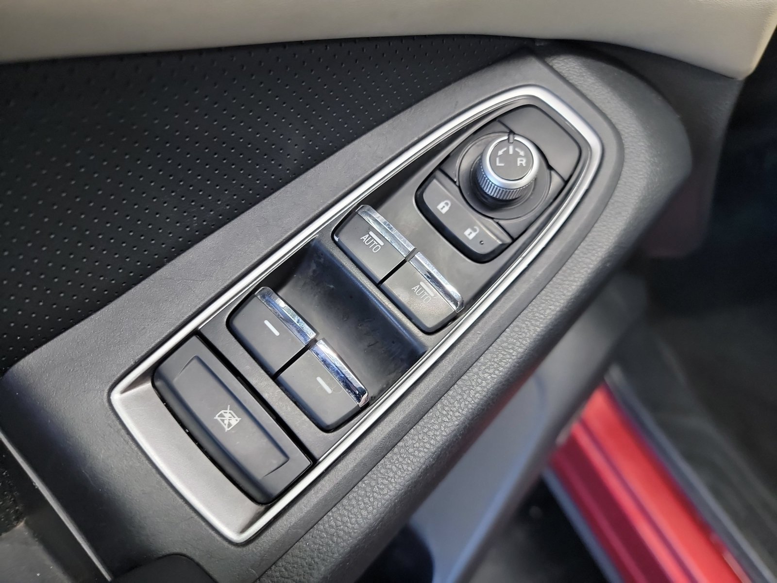 Used 2019 Subaru Ascent Limited AWD/4WD image 14