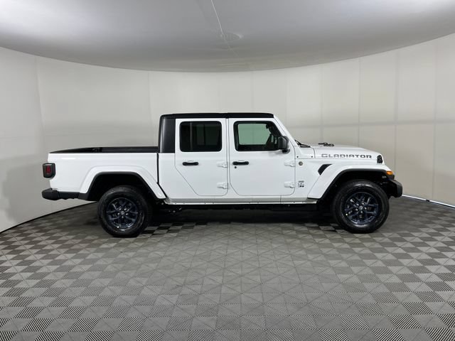 New 2026 Jeep Gladiator Sport AWD/4WD image 4