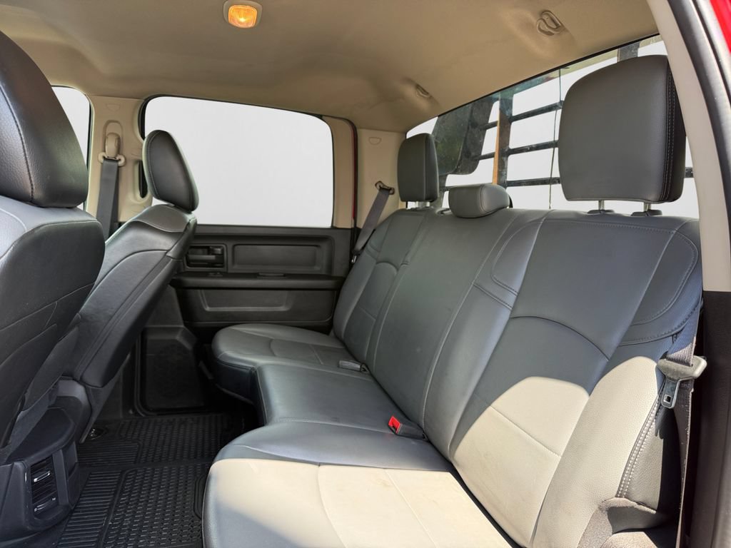 Used 2020 RAM 5500 Tradesman w/ Chrome Appearance Group AWD/4WD image 9