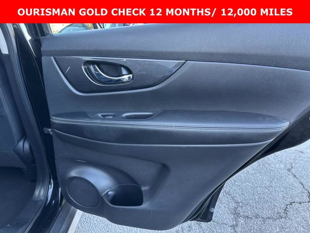 Used 2017 Nissan Rogue S image 12