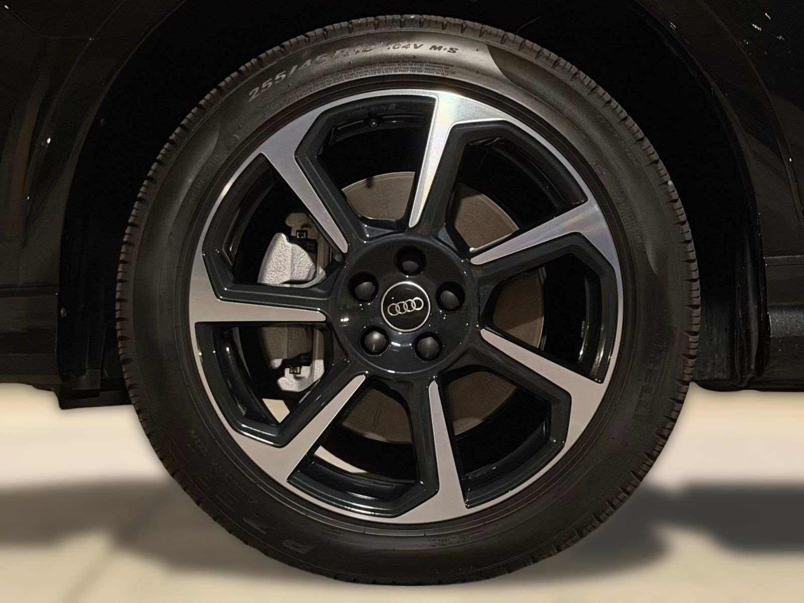 Certified 2025 Audi Q3 2.0T Premium Plus w/ Premium Plus Package AWD/4WD image 12