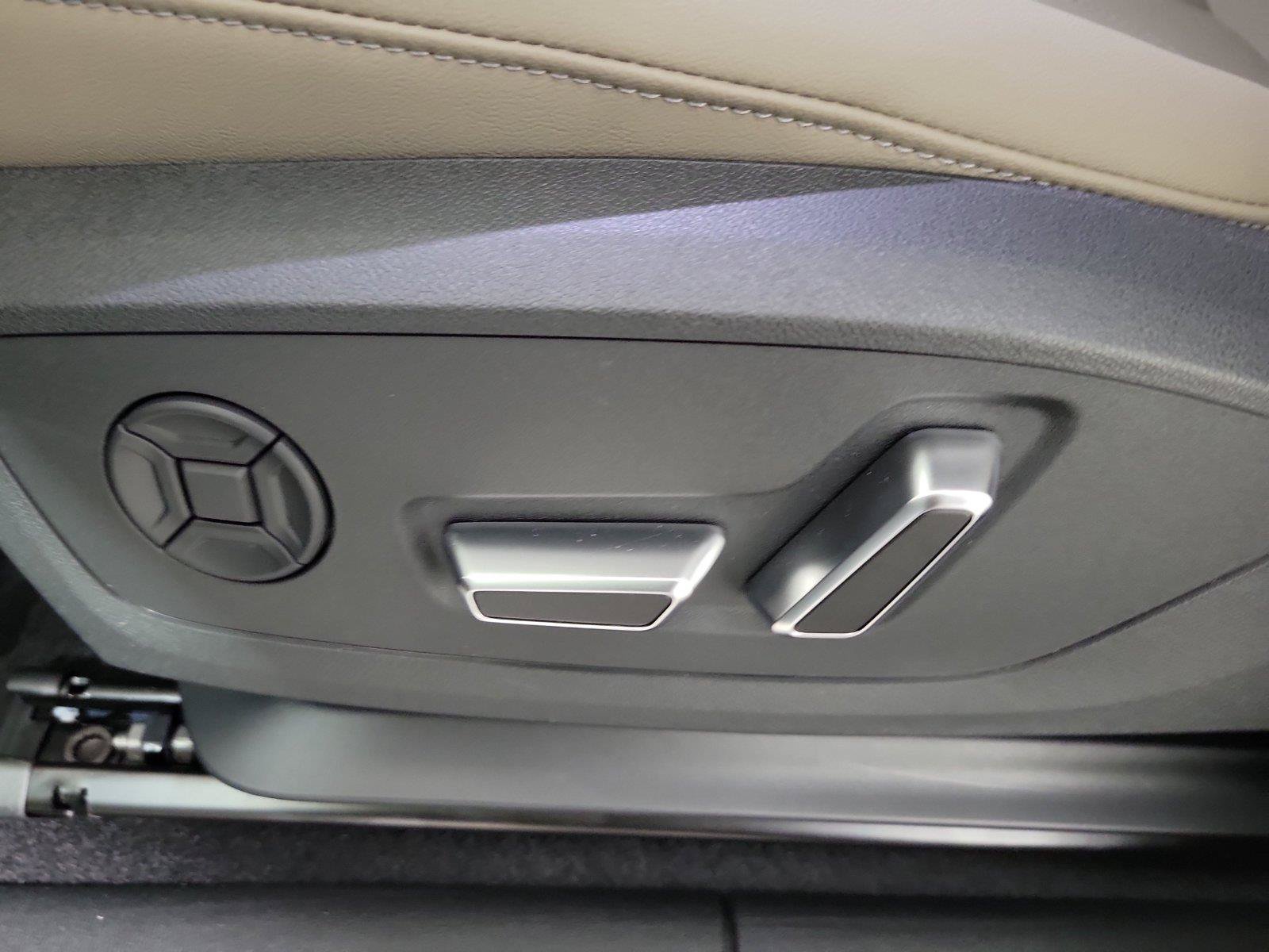 New 2026 Audi Q3 quattro 2.0T AWD/4WD image 23