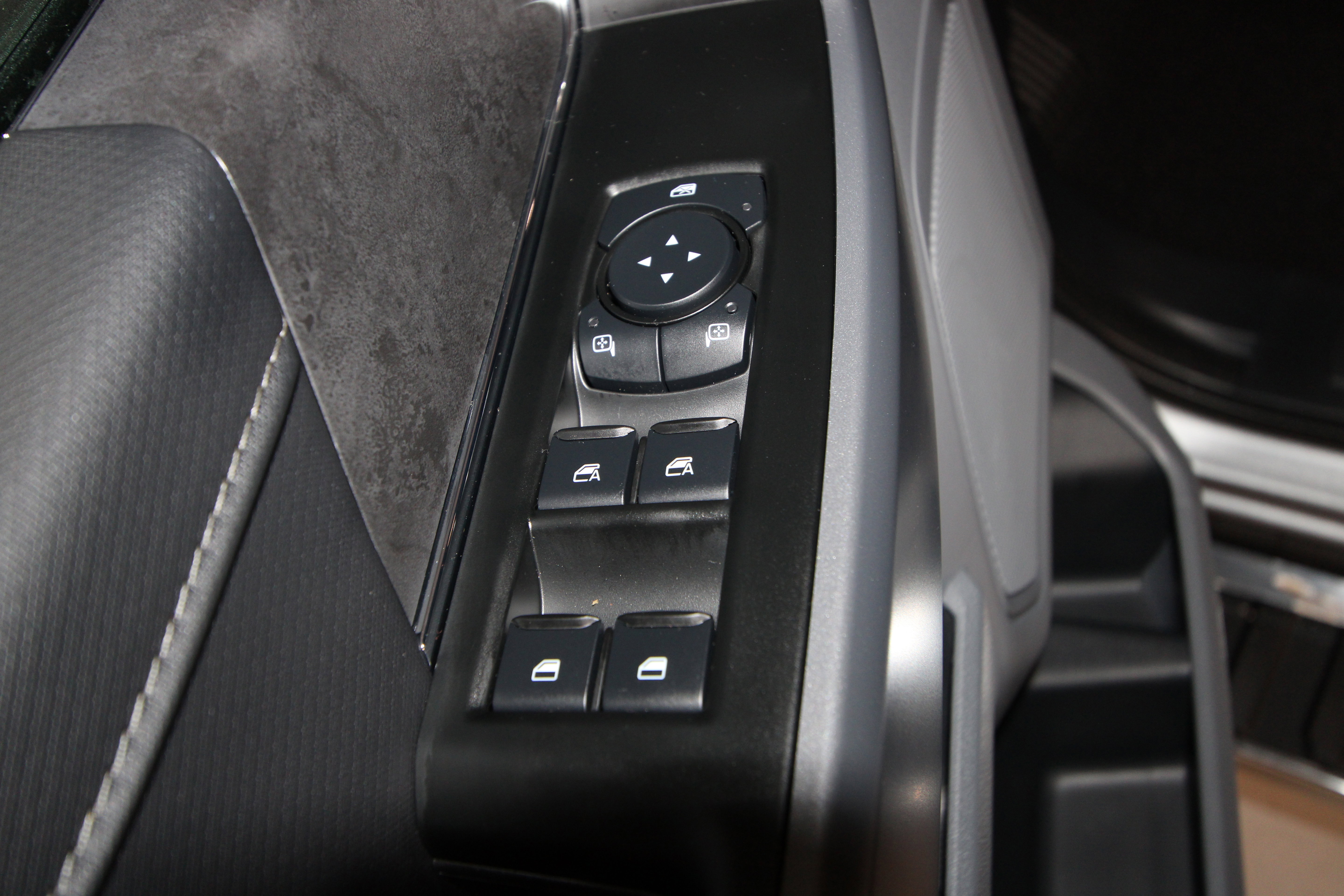 New 2026 Ford F150 XLT w/ Equipment Group 302A MID AWD/4WD image 5