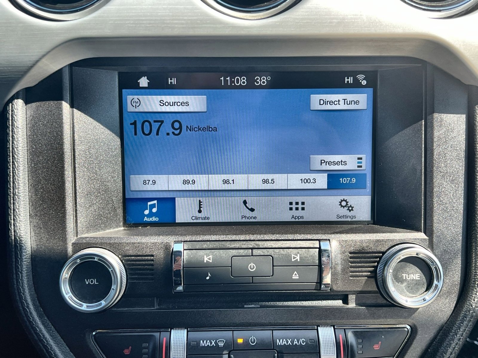 Used 2017 Ford Mustang Premium image 18