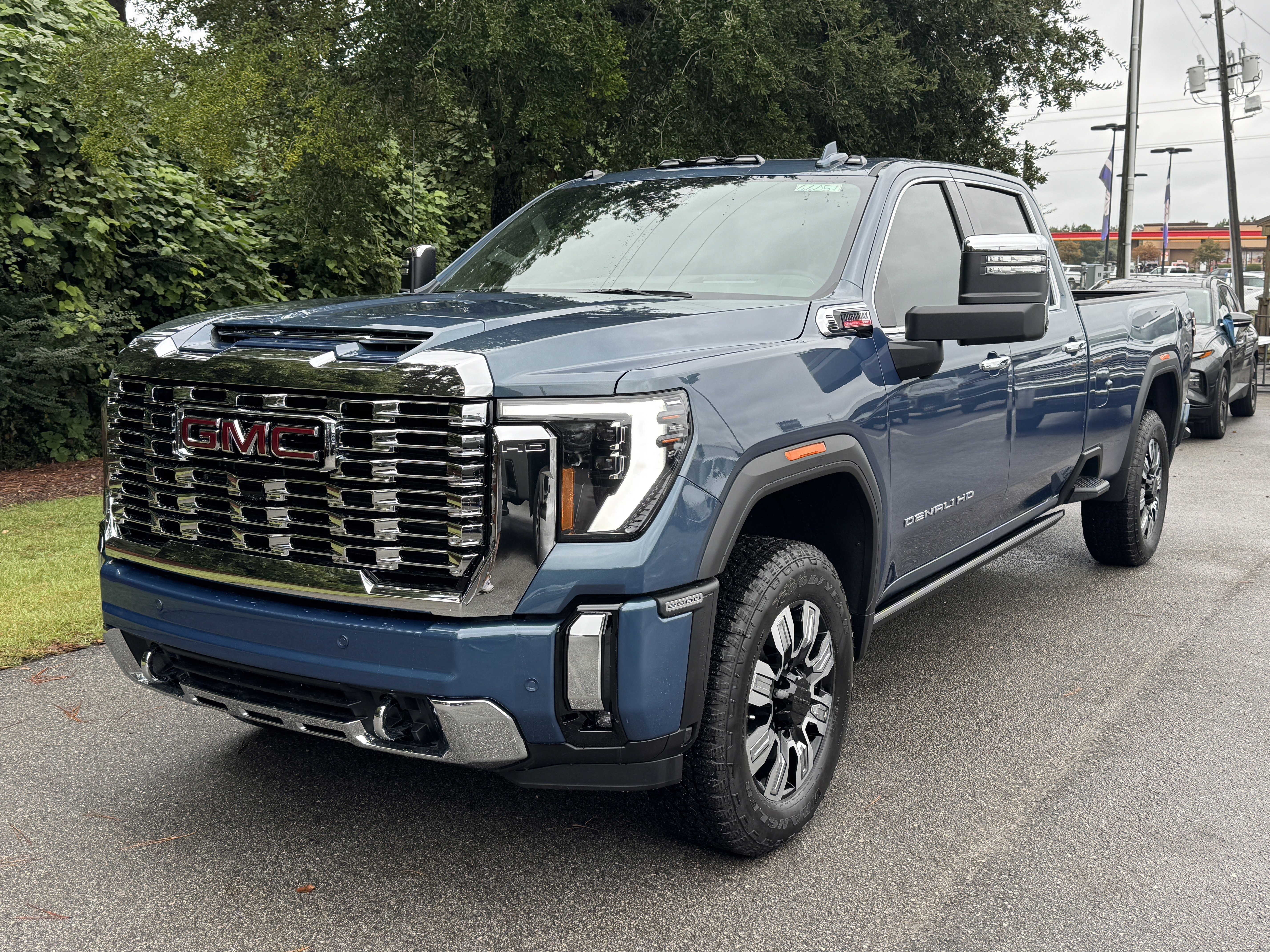 New 2026 GMC Sierra 2500 Denali w/ Denali Reserve Package image 15