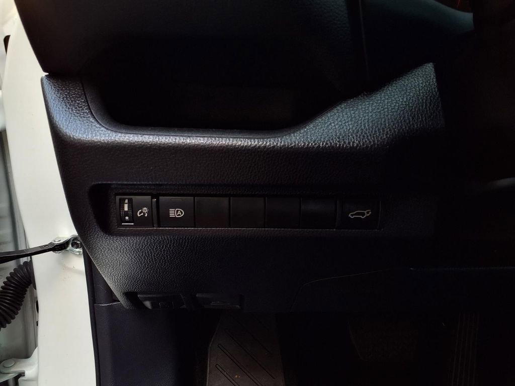 Certified 2025 Toyota RAV4 XLE w/ Convenience Package image 15