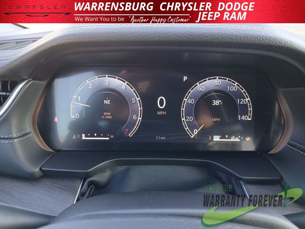 New 2025 Jeep Grand Cherokee L Limited w/ Luxury Tech Group II AWD/4WD image 17