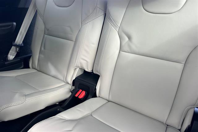 Certified 2025 Volvo XC90 T8 Ultra w/ Protection Package Premier image 16