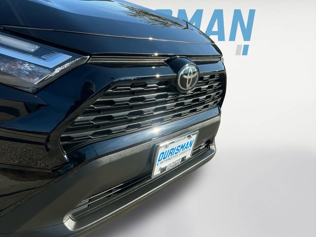 Used 2023 Toyota RAV4 XLE image 23