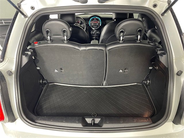 Used 2016 MINI Cooper 2-Door Hardtop image 17
