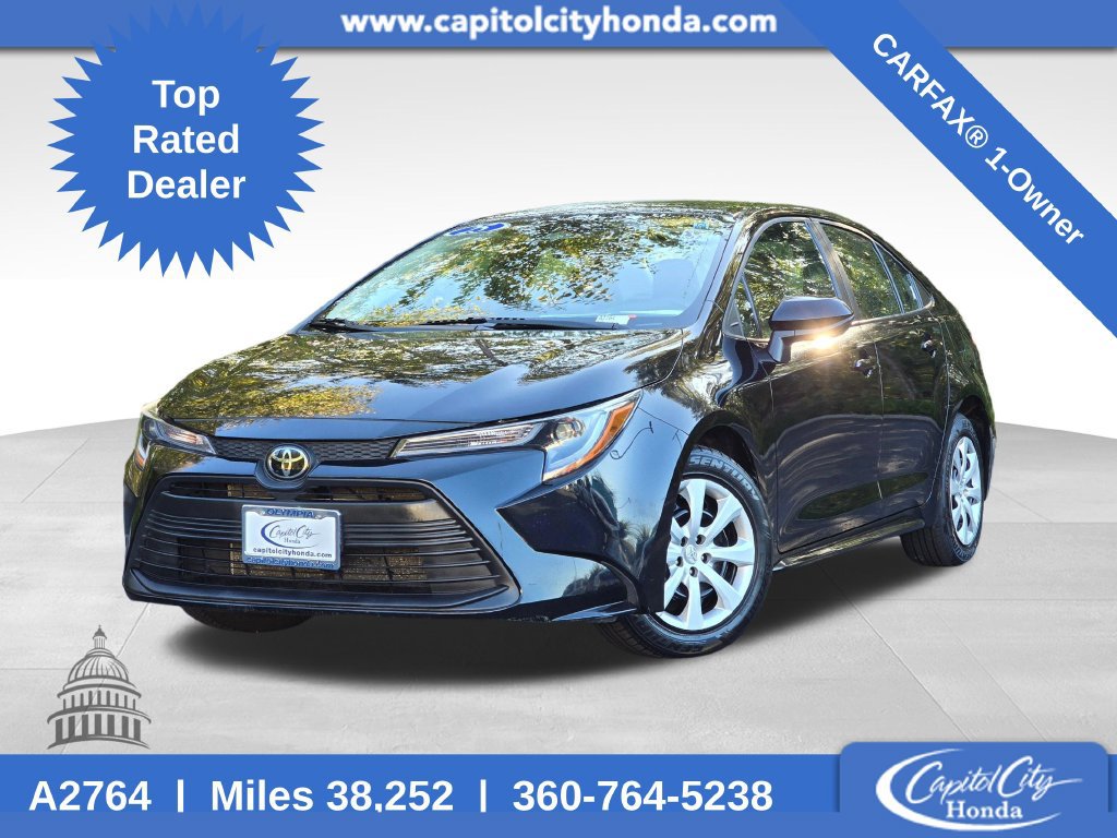 Used 2025 Toyota Corolla LE FWD image 1