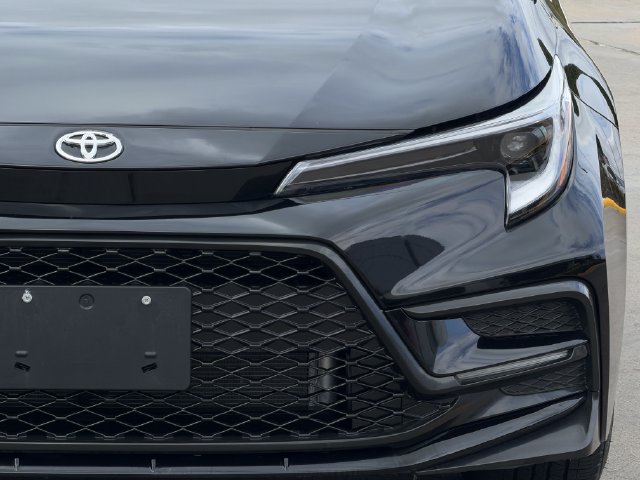 Certified 2026 Toyota Corolla XSE FWD image 4