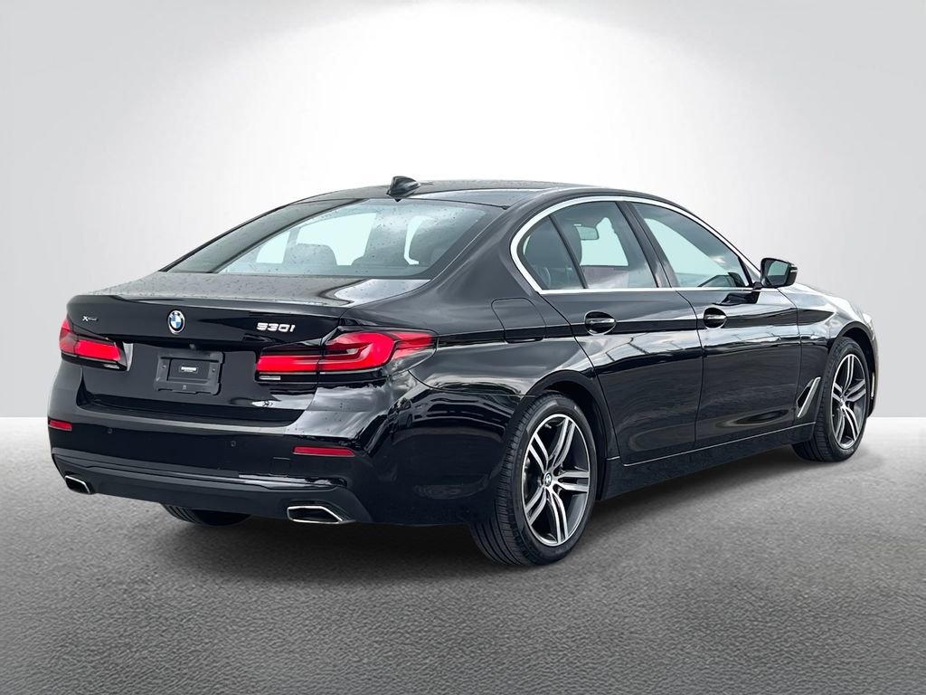 Used 2022 BMW 530i xDrive w/ Premium Package image 6