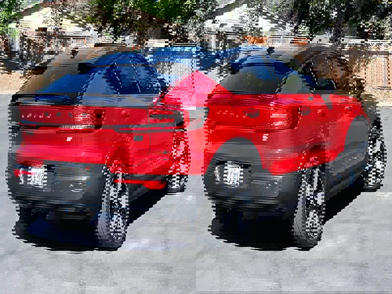 Used 2022 Volvo C40 P8 Recharge Ultimate image 16