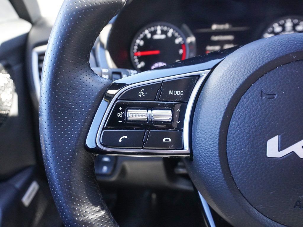 Used 2023 Kia Seltos SX image 45