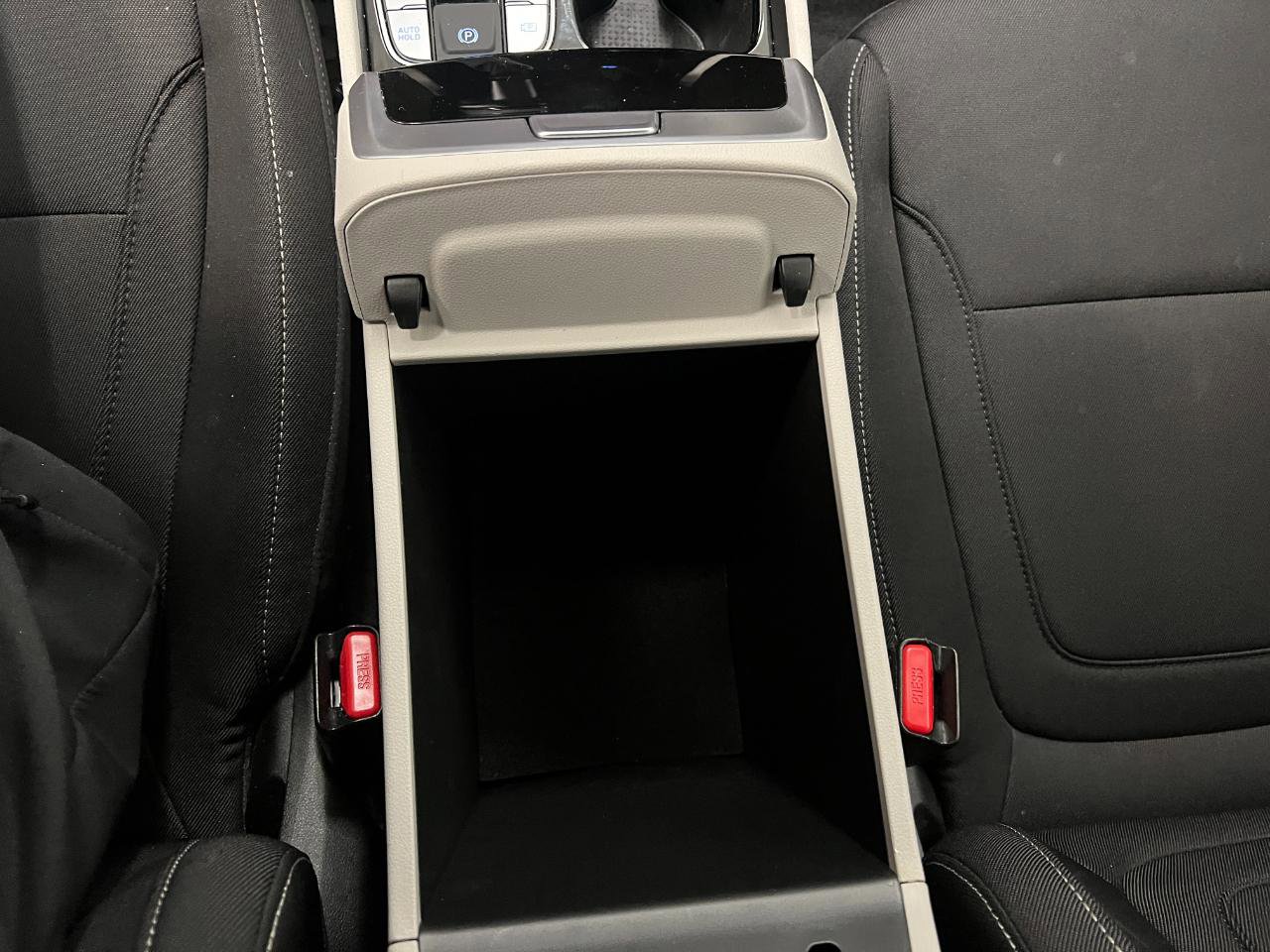 Used 2024 Hyundai Tucson SE image 48