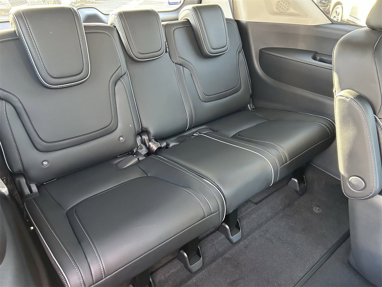New 2026 INFINITI QX80 Luxe w/ Cargo Package RWD image 12