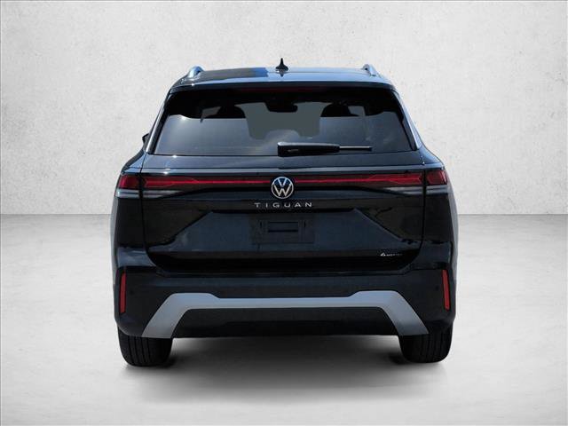 Used 2025 Volkswagen Tiguan S w/ 18" Wheel Package AWD/4WD image 7