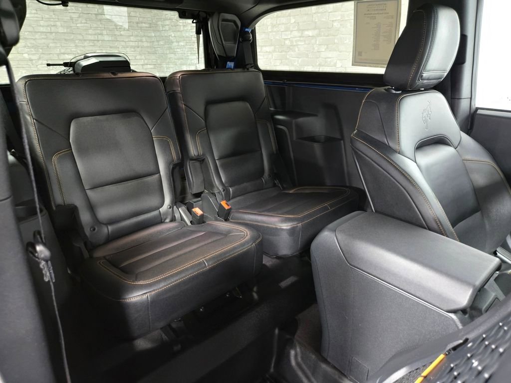 Used 2023 Ford Bronco Badlands image 51