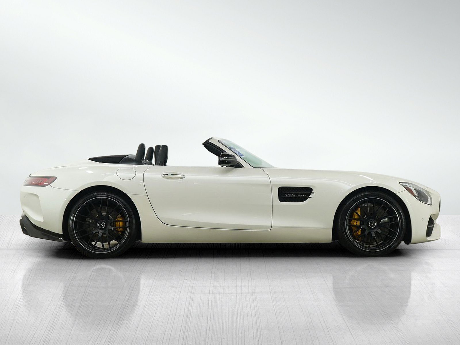 Used 2019 Mercedes-Benz AMG GT Roadster image 8