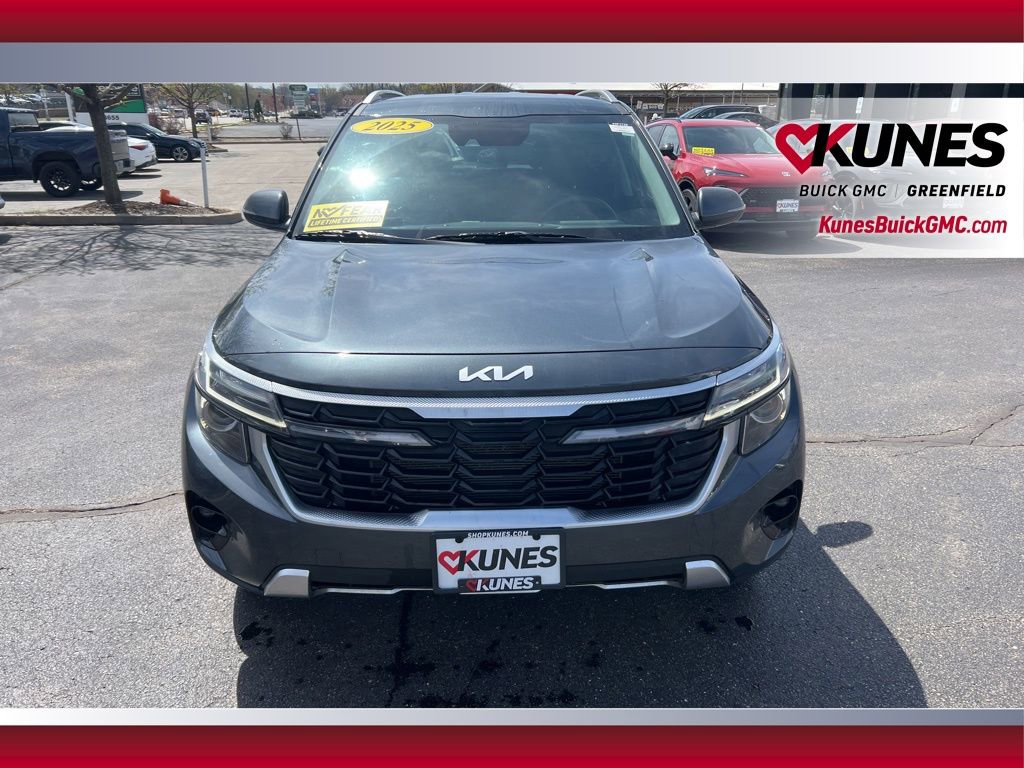 Used 2025 Kia Seltos S FWD image 13