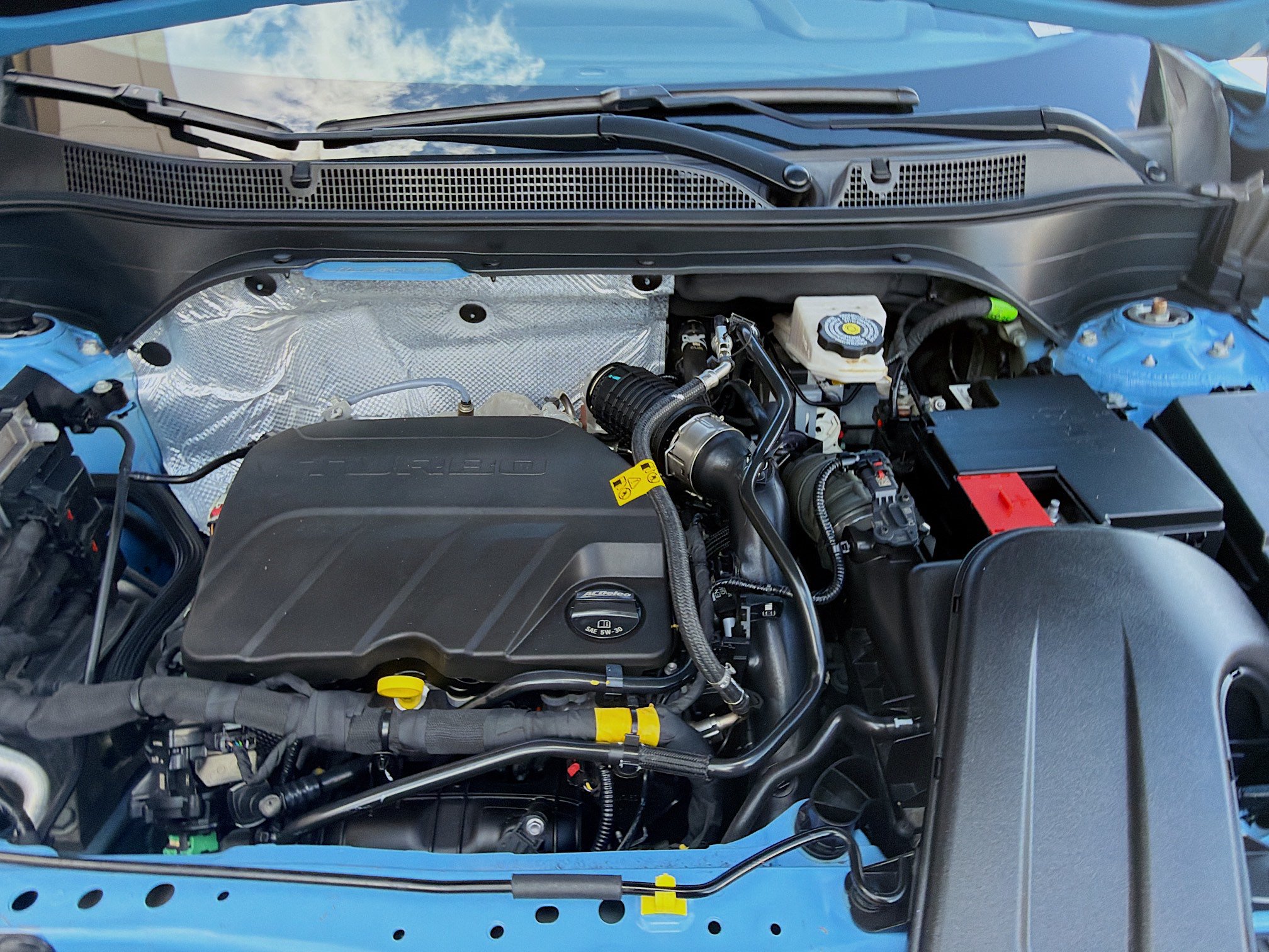 Used 2024 Chevrolet Trax RS FWD image 32
