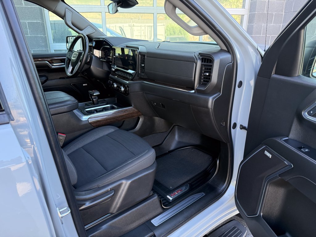 Used 2024 GMC Sierra 1500 Elevation w/ Preferred Package AWD/4WD image 44