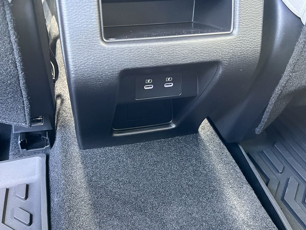 New 2026 Mitsubishi Outlander SE AWD/4WD image 32