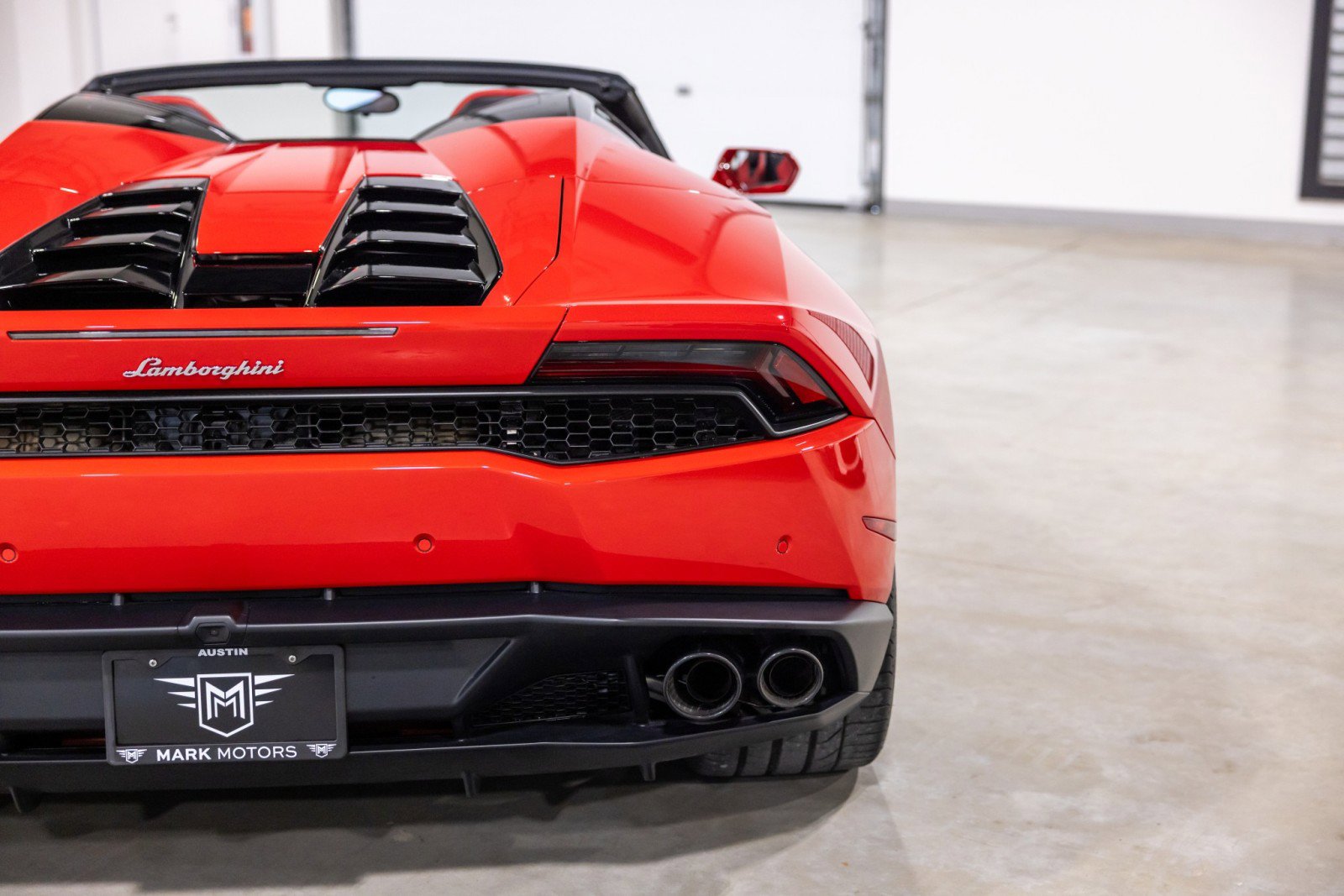 Used 2017 Lamborghini Huracan LP 610-4 image 14