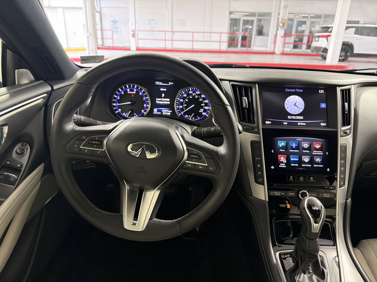 Used 2017 INFINITI Q60 w/ Cargo Package image 16