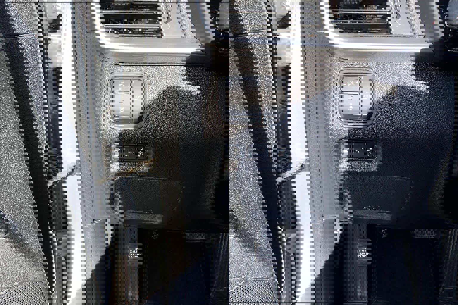 Used 2020 Kia Optima LX image 32