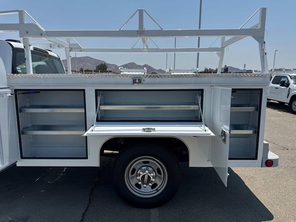 New 2025 Ford F350 XL w/ XL Chrome Package image 16