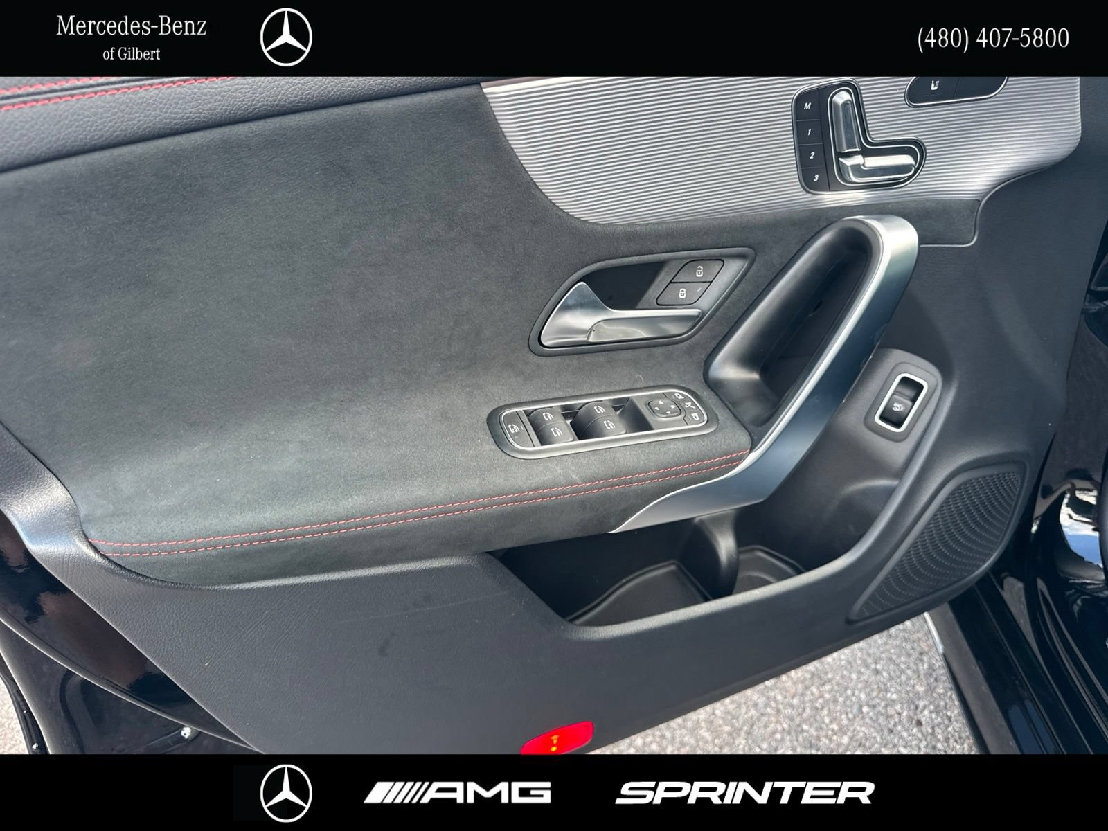 Used 2023 Mercedes-Benz CLA 250 4MATIC image 9