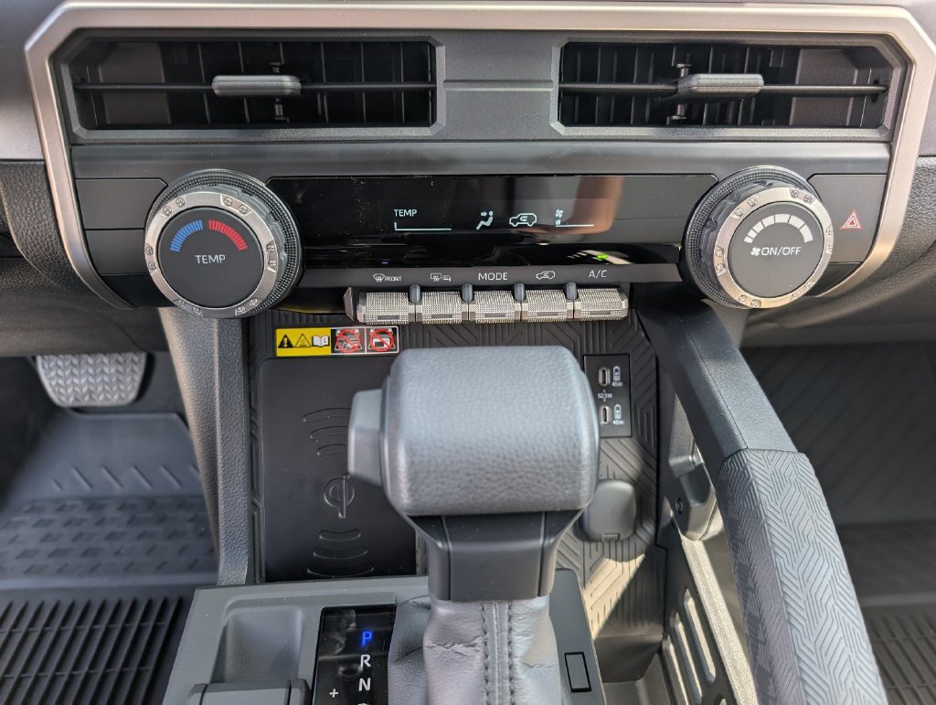 New 2026 Toyota 4Runner SR5 AWD/4WD image 16