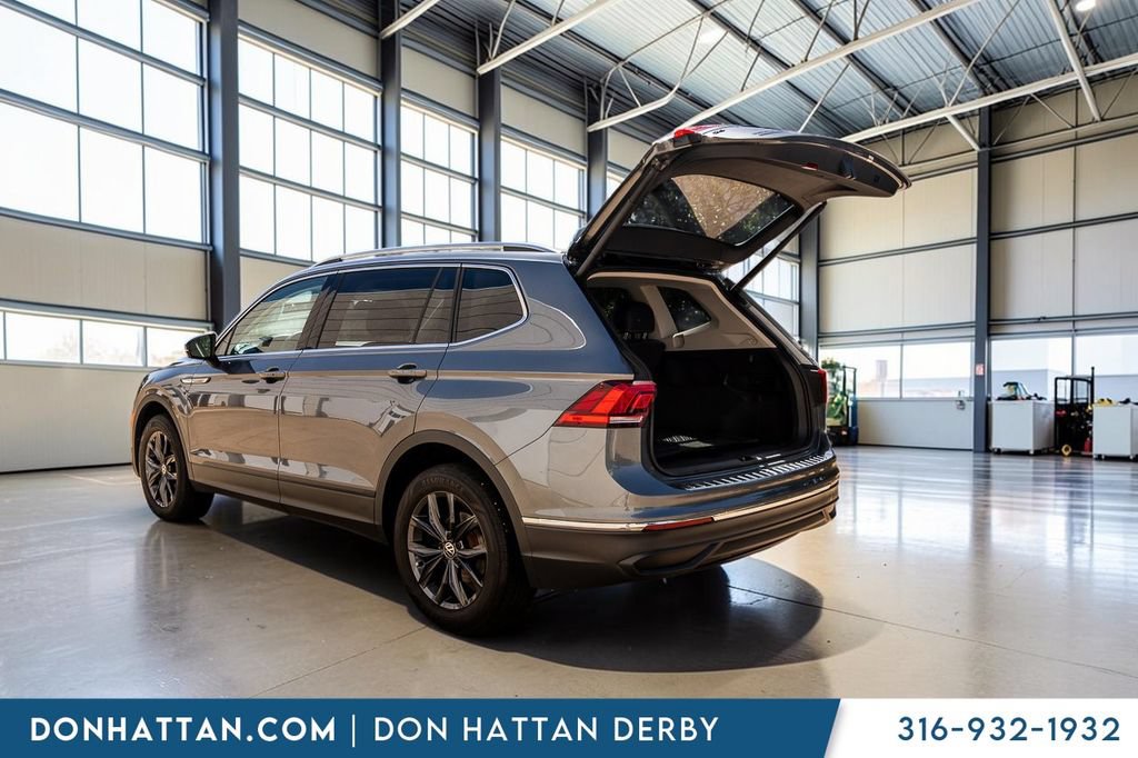 Used 2024 Volkswagen Tiguan SE AWD/4WD image 28