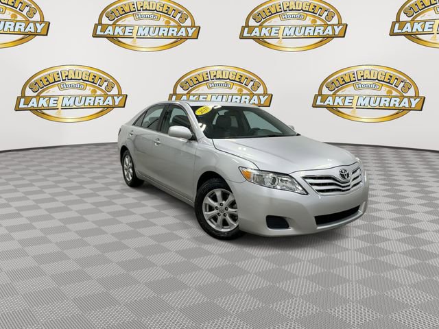 Used 2010 Toyota Camry LE FWD image 5