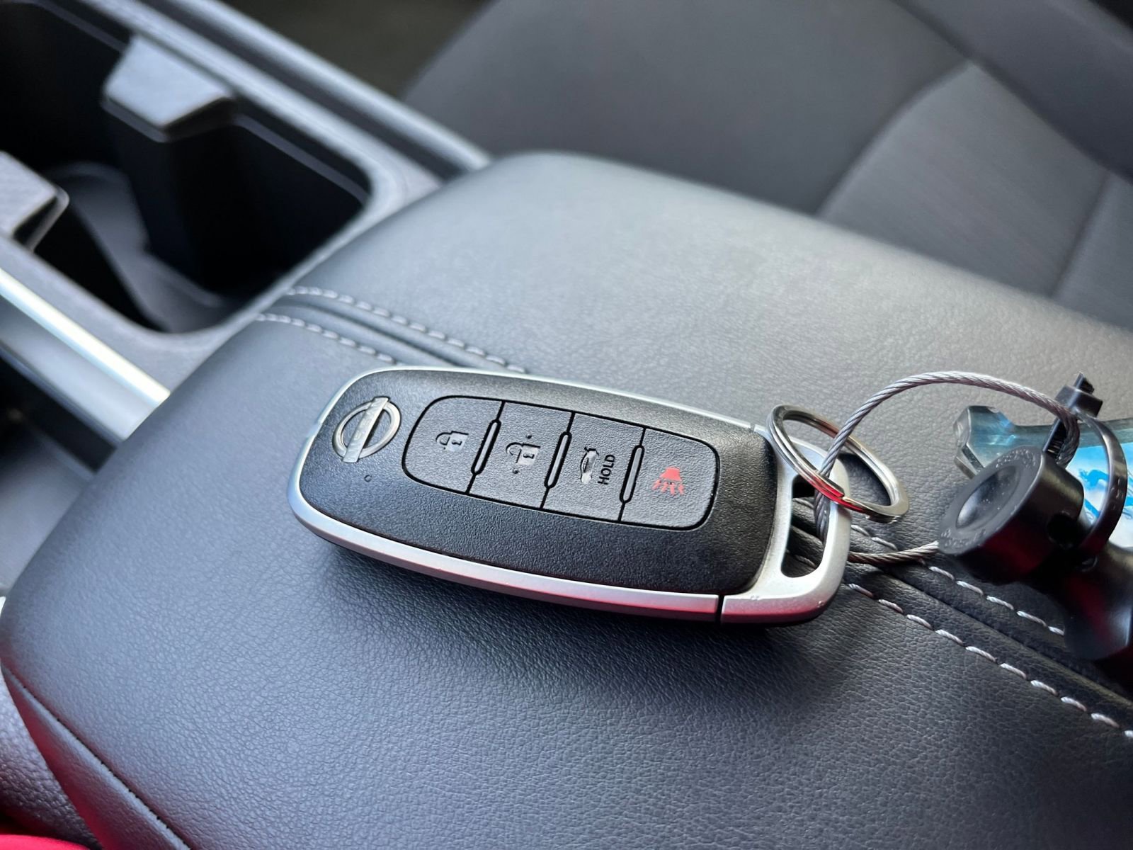 Used 2025 Nissan Sentra SV image 21