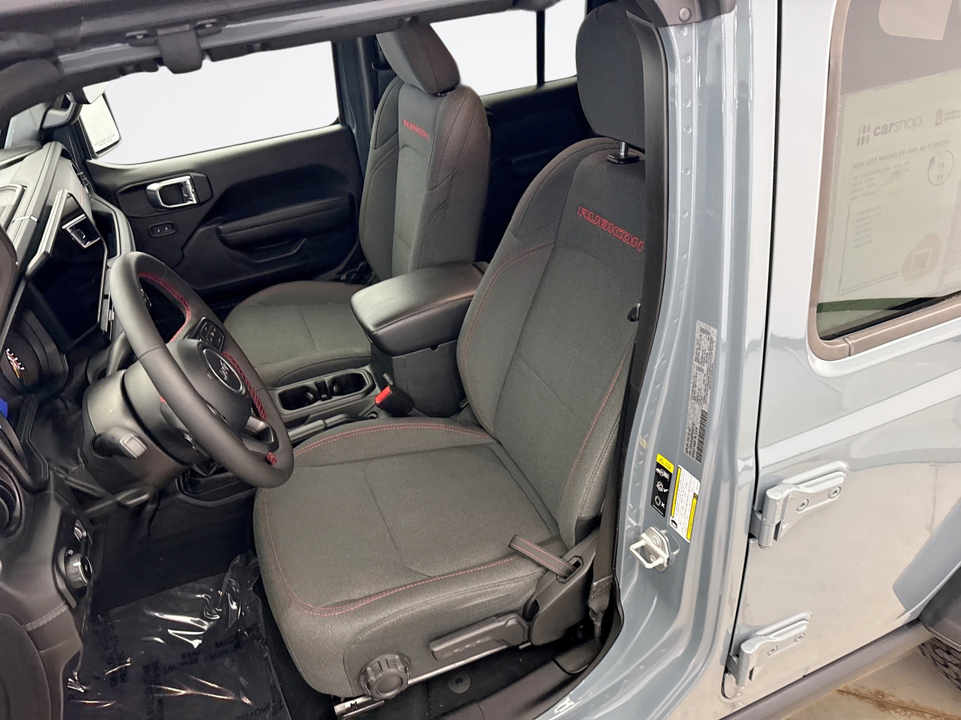 Used 2024 Jeep Wrangler Rubicon w/ Technology Group image 11