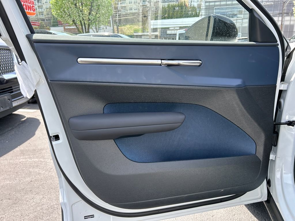 New 2026 Volvo EX30 Ultra w/ Climate Package image 9