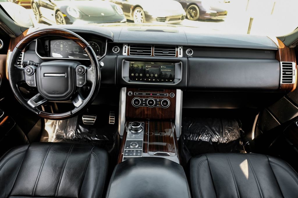 Used 2017 Land Rover Range Rover Supercharged image 10