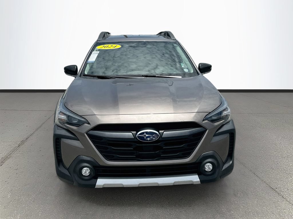 Used 2024 Subaru Outback Limited AWD/4WD image 2