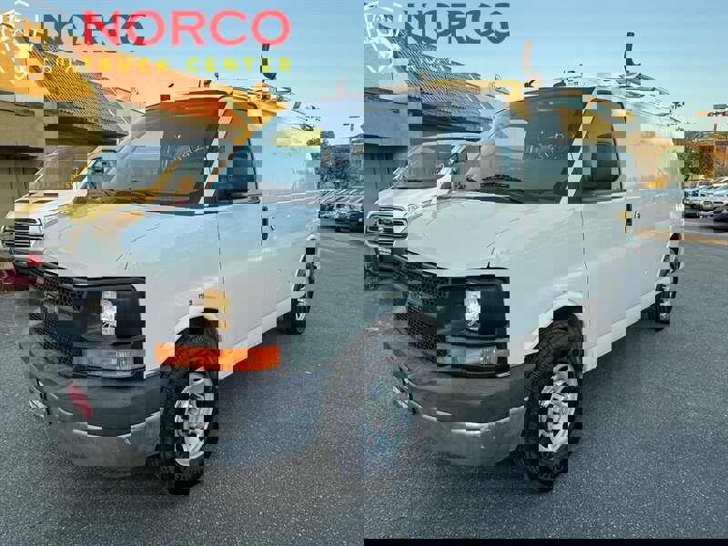 Used 2014 Chevrolet Express 2500 image 6