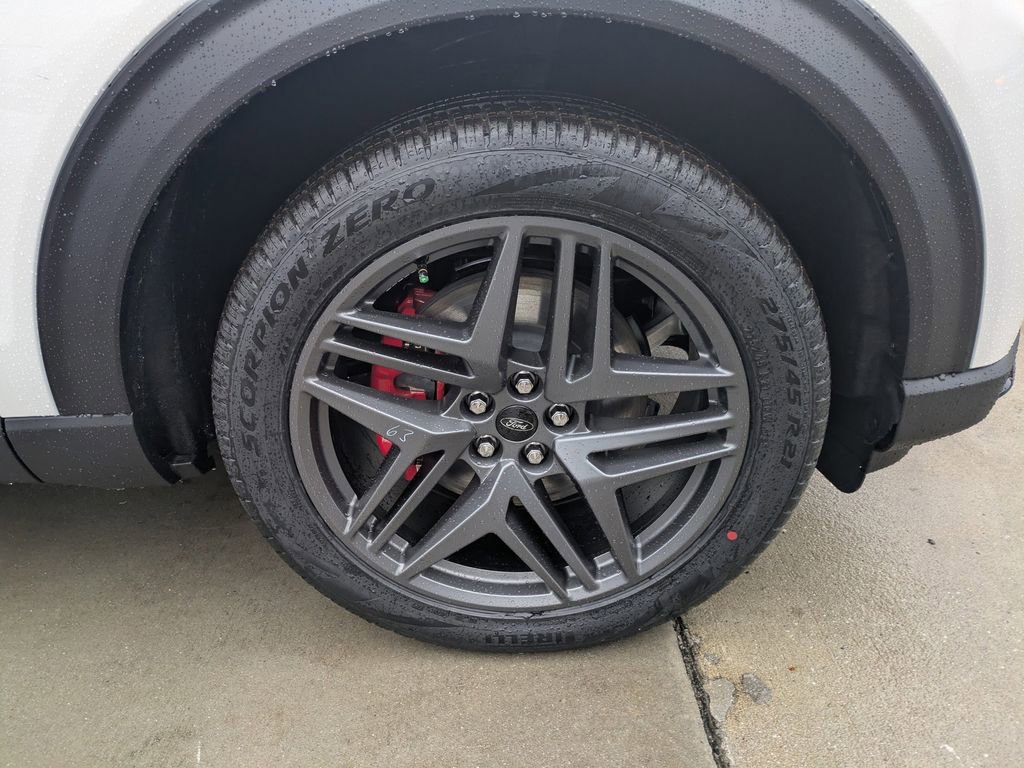 New 2026 Ford Explorer ST-Line w/ ST-Line Street Pack image 10